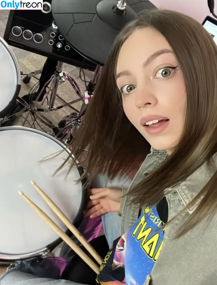 Kristina Rybalchenko nude photo #0128 (Kriss Drummer / kriss_drummer / user)