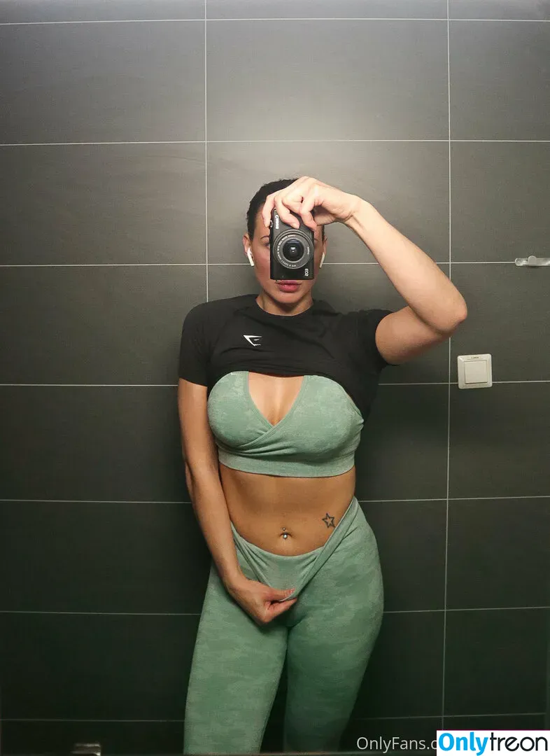 kristinll голая photo #0002 (Kristinllind)