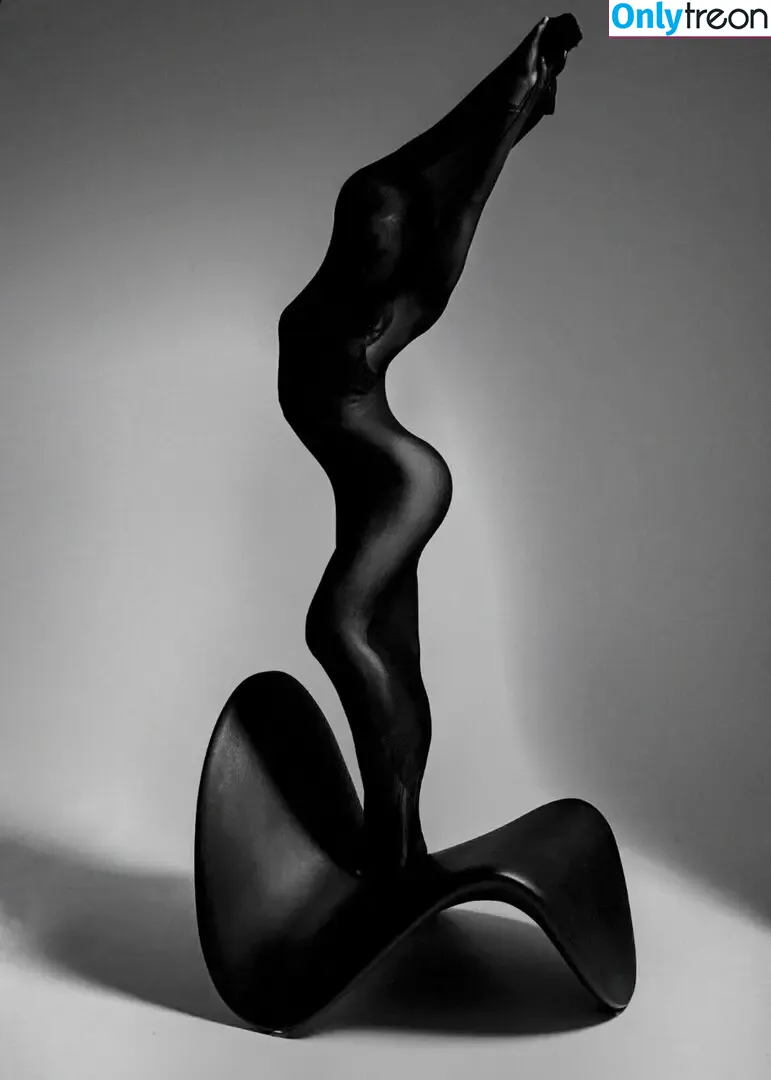 Kristyna Shmidt голая photo #0033 (Kristyna Shmidt)