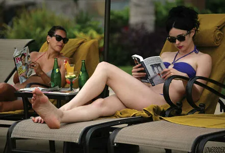 Krysten Ritter / therealkrystenritter nude photo #0250