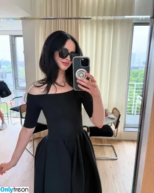 Krysten Ritter / therealkrystenritter фото голая #0542