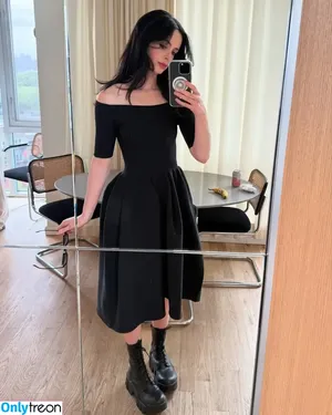 Krysten Ritter / therealkrystenritter фото голая #0543
