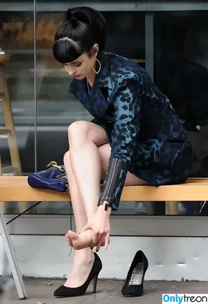 Krysten Ritter / therealkrystenritter nude photo #0613
