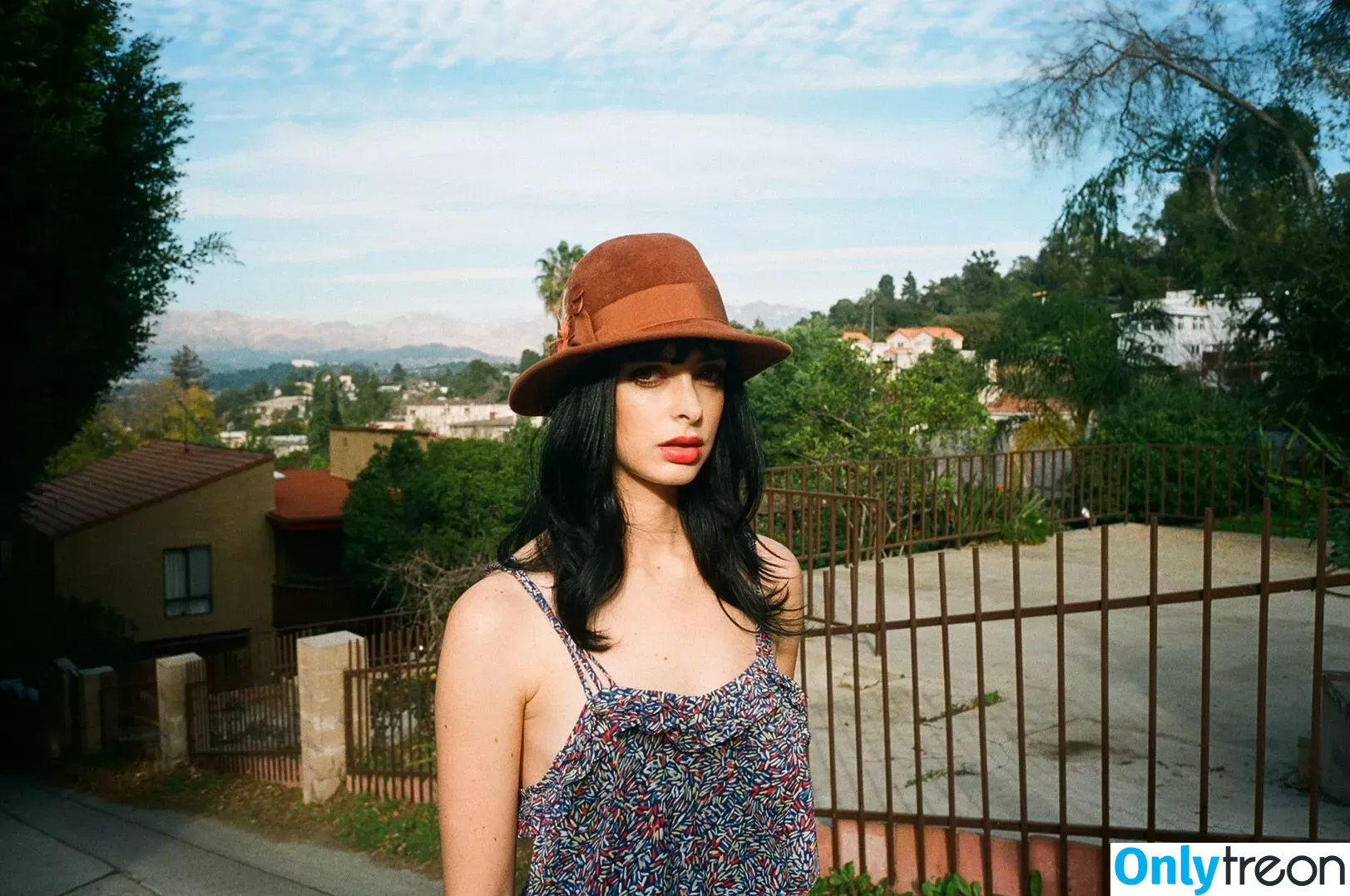 Krysten Ritter nude photo #0445 (therealkrystenritter)