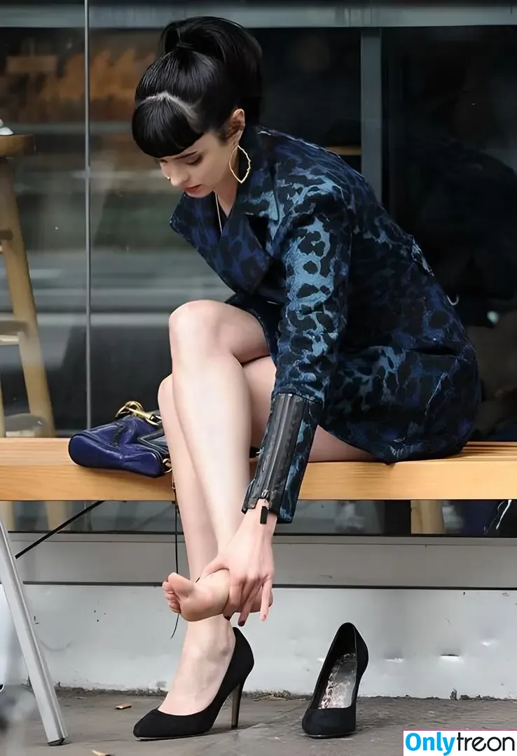Krysten Ritter nude photo #0613 (therealkrystenritter)