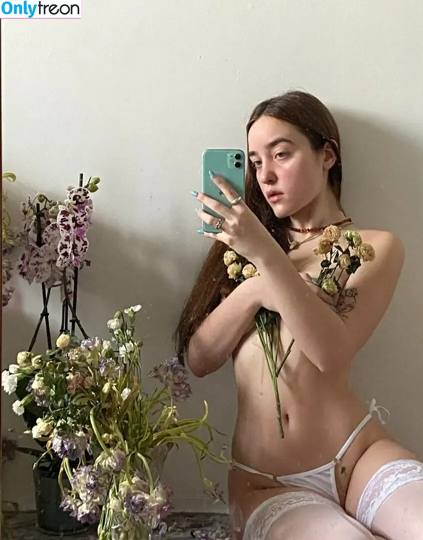 ksulev nude photo #0061 (ksulev)