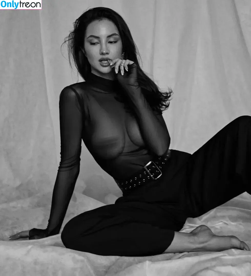 Ksushenkaneroba nude photo #0001 (the_krasivchik)