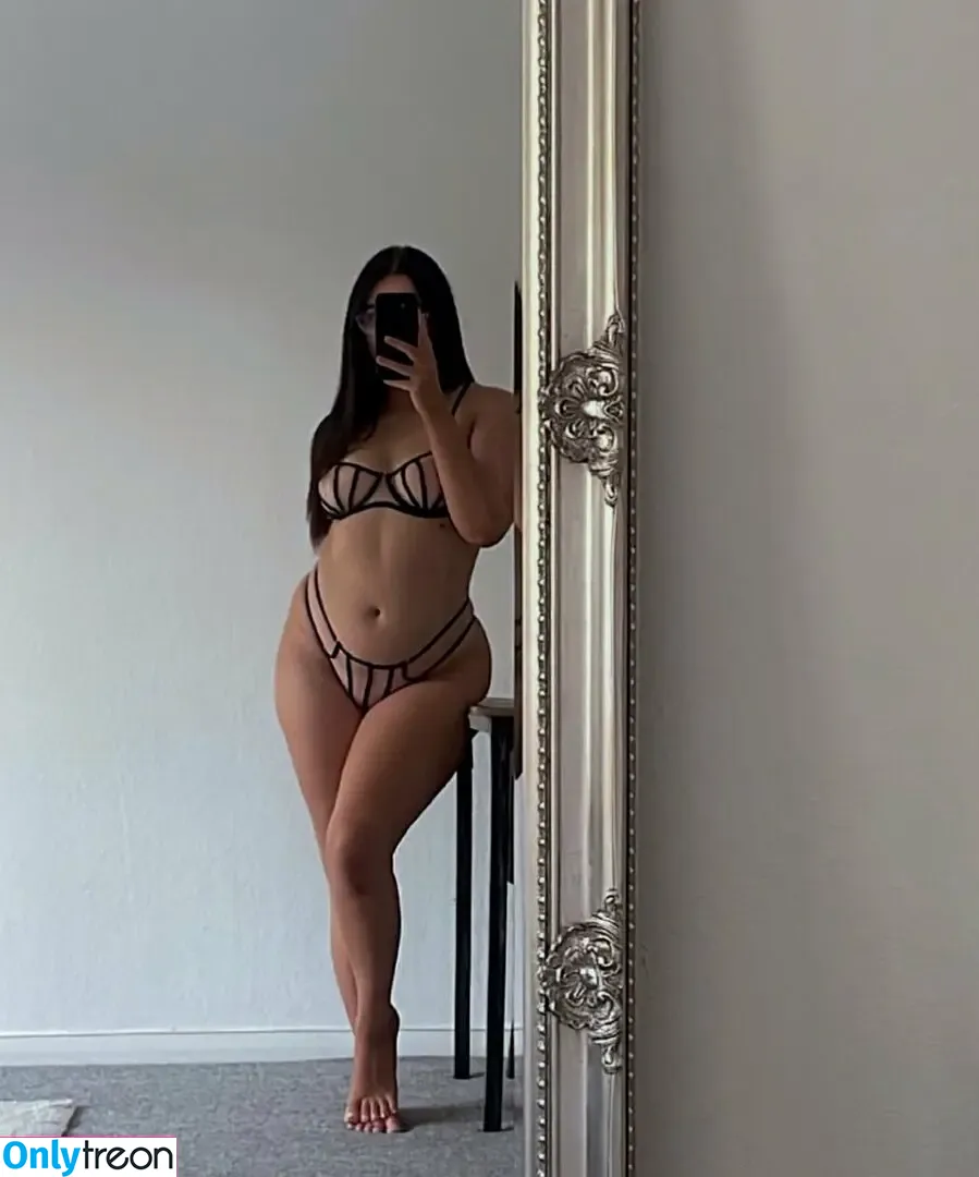 Ktuncensored nude photo #0003 (Ktbuts / Ktbutsx)