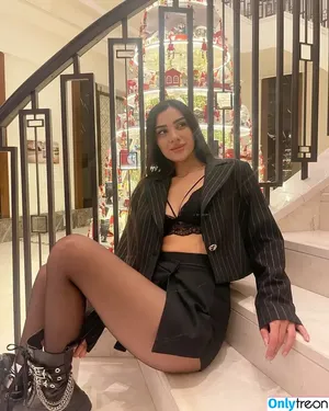 Kübra Miranda Çamlıbel / mirandaorlayn nude photo #0021