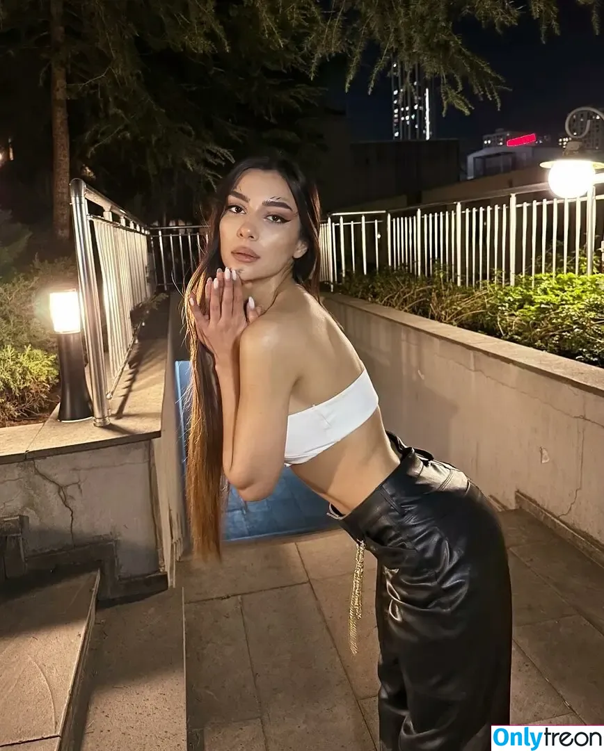Kübra Miranda Çamlıbel nude photo #0004 (mirandaorlayn)