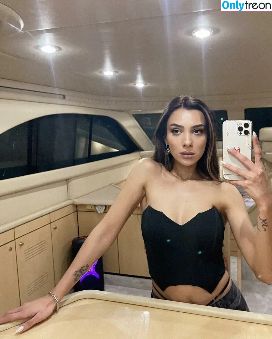 Kübra Miranda Çamlıbel nude photo #0033 (mirandaorlayn)