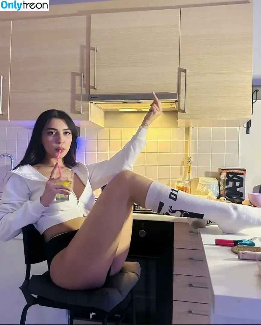 Kübra Miranda Çamlıbel nude photo #0080 (mirandaorlayn)
