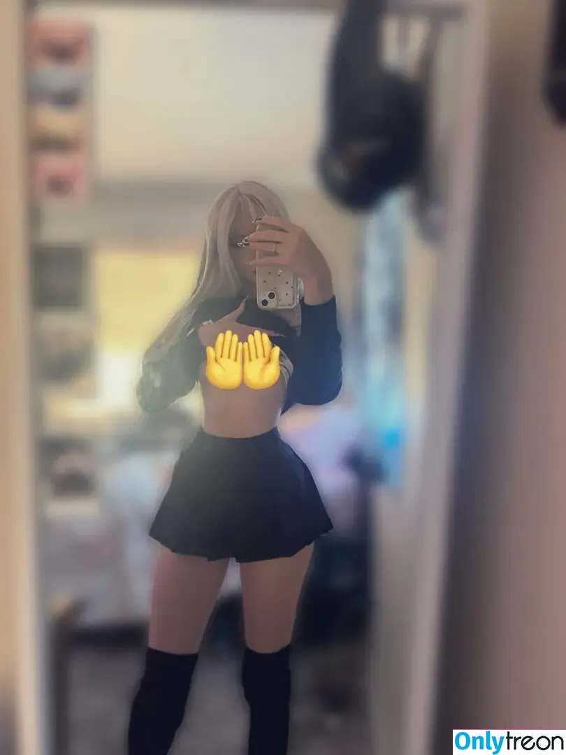 kupiee nude photo #0009 (cwmble / tszmo)