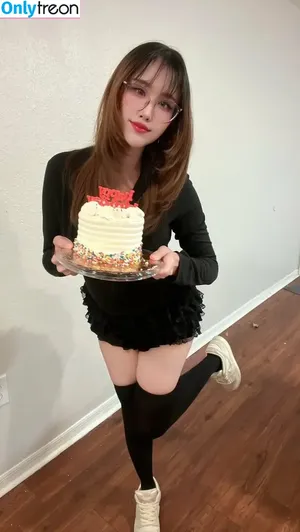 Kura Onee-san / kurasushi_usa / lewdgami nude photo #1451