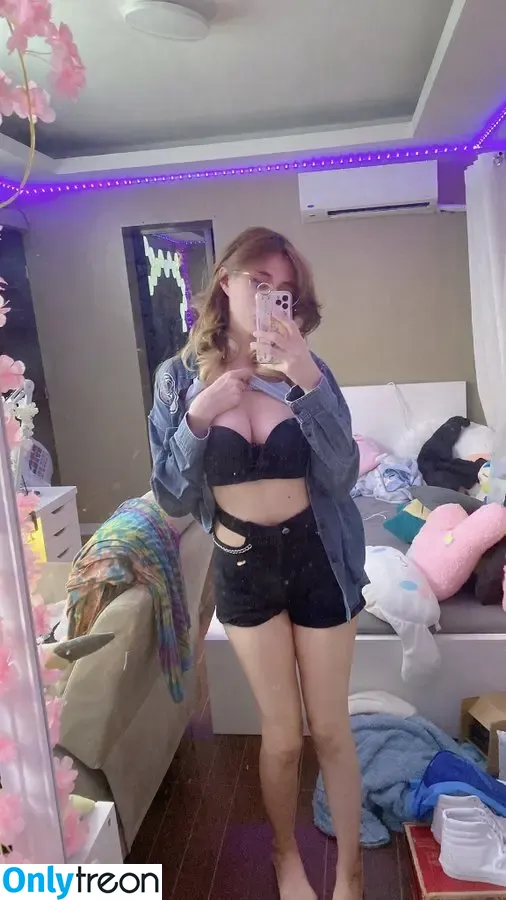 Kura Onee-san nude photo #1078 (kurasushi_usa / lewdgami)