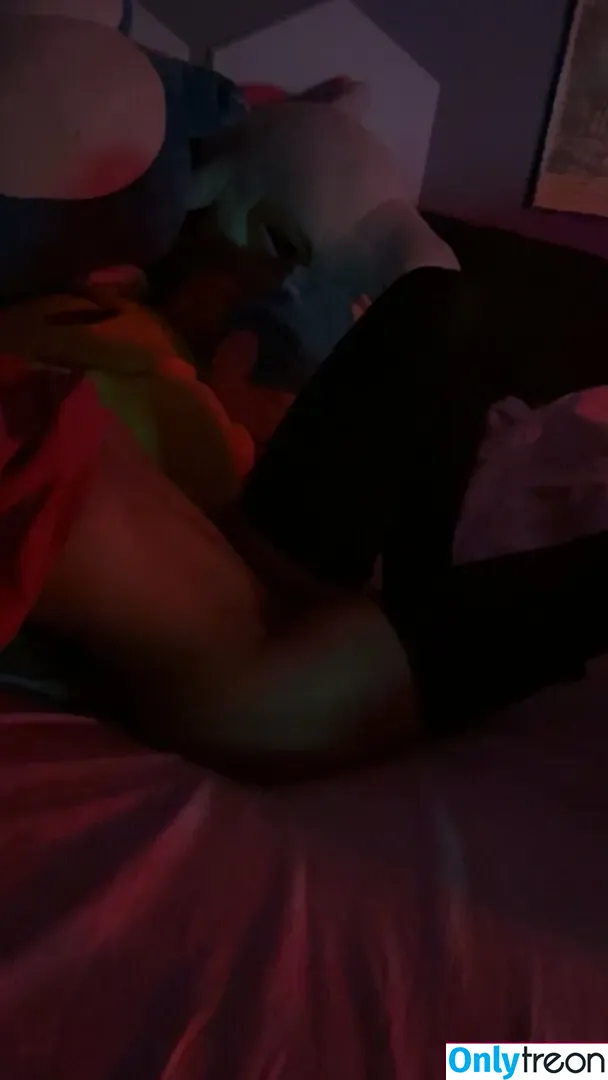 kuracreams nude photo #0038 (curlysicecream)