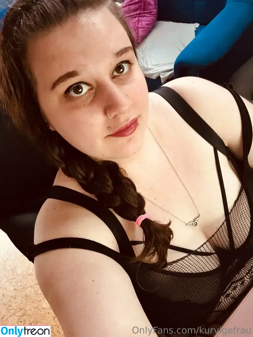 kurvigefrau nude photo #0004 (kurvigefrau)