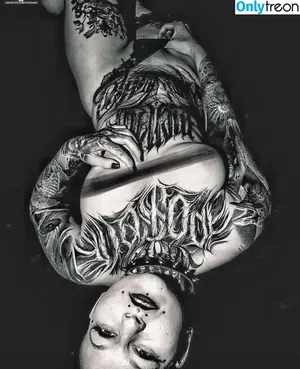 kxrnblume nude photo #0010