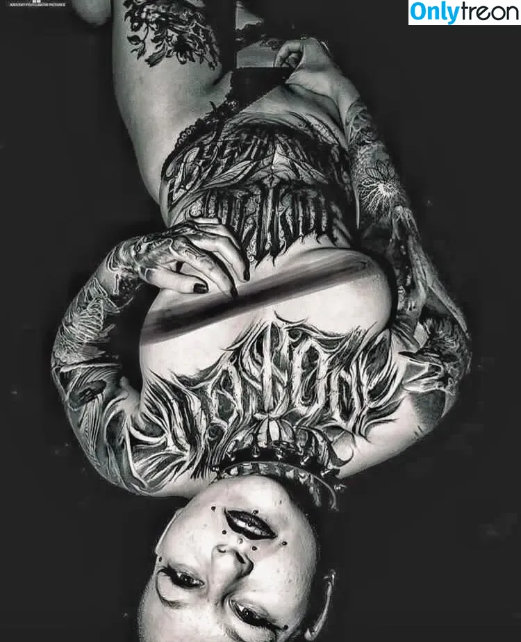 kxrnblume nude photo #0010 (kxrnblume)