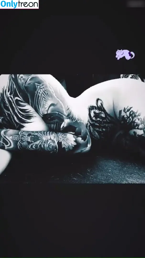 kxrnblume nude photo #0012 (kxrnblume)