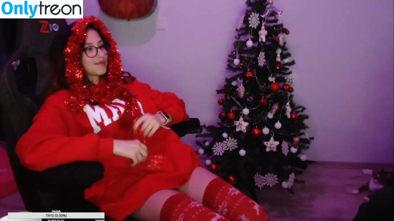 Kybeleniz nude photo #0016 (Turkish Streamer)