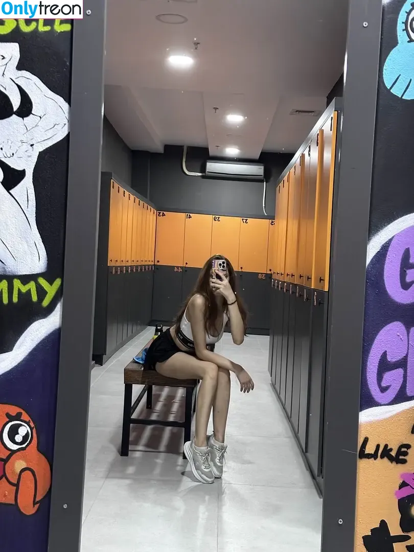 Kybeleniz nude photo #0020 (Turkish Streamer)