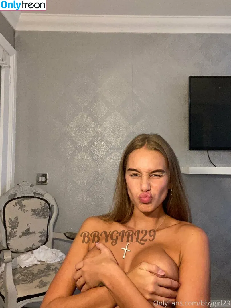 Kyia Peters Basildon nude photo #0048 (_kyia._ / bbygirl29 / kyia13833672)