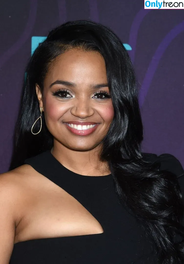 Kyla Pratt nude photo #0021 (kylapratt)