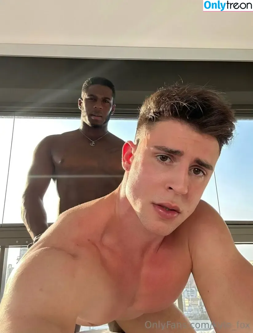 kyle_fox nude photo #0204 (kyle__fox__)