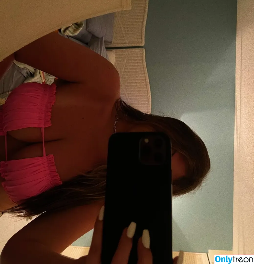 Kylie Helton nude photo #0014 (kyliehelton)