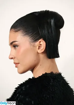 Kylie Jenner / KylieJenner / kyliejenner.2 фото голая #0583