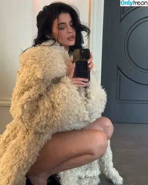 Kylie Jenner / KylieJenner фото голая #0828