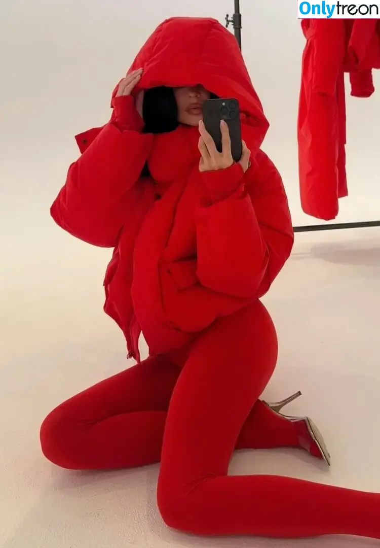 Kylie Jenner голая photo #0615 (KylieJenner / kyliejenner.2)