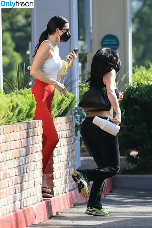Kylie Jenner / KylieJenner / kyliejenner.2 nude photo #2228