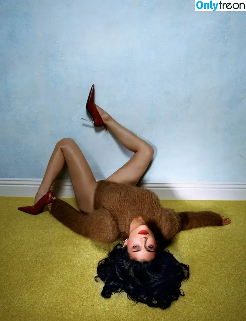 Kylie Jenner nude photo #2185 (KylieJenner / kyliejenner.2)