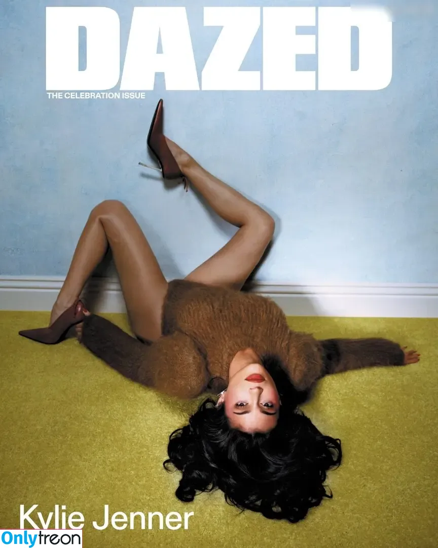Kylie Jenner nude photo #2206 (KylieJenner / kyliejenner.2)