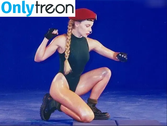 Kylie Minogue nude photo #0617 (kylieminogue / u224370996)