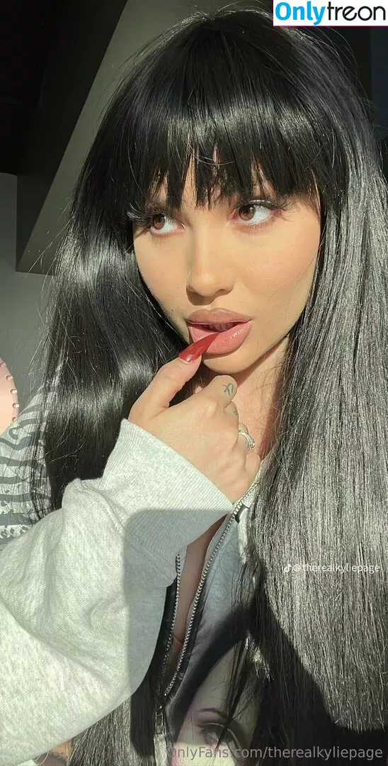 Kylie Page голая photo #0267 (Lilmiskp / Therealkyliepage / kyliepageofficial / kyliepagexo)