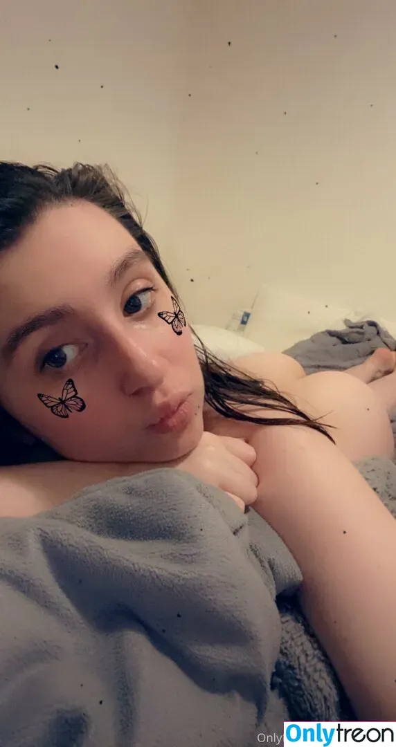 KylieeOW nude photo #0189 (kylieefans)