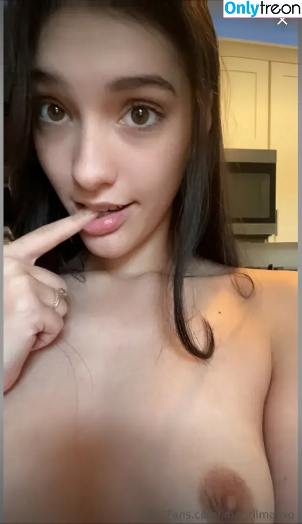 KylieKay nude photo #0021 (imaprilmaexo / kyliekayfans / thelovelyapril)