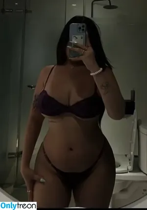 kyliemariecm / kyliegmzz nude photo #0015