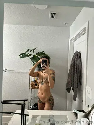 Kyluhhhh / Kyfenixxx / kylahfenix nude photo #0021