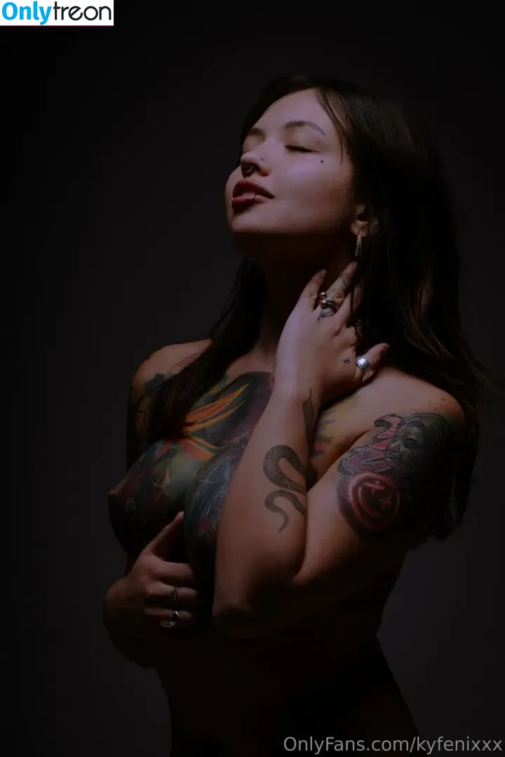 Kyluhhhh nude photo #0118 (Kyfenixxx / kylahfenix)