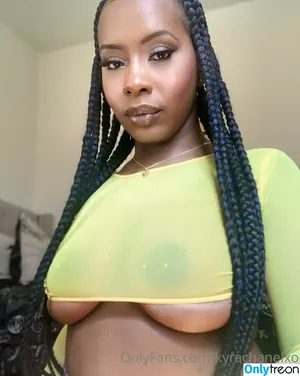 kyrachanelxo / kkbollingxoxo nude photo #0030