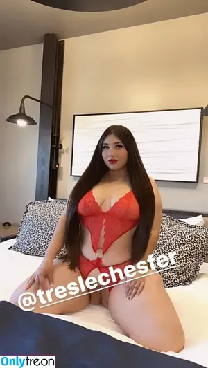 La Maria Fernanda / la.maria_fernanda / mariferxoxo / treslechesfer nude photo #0002