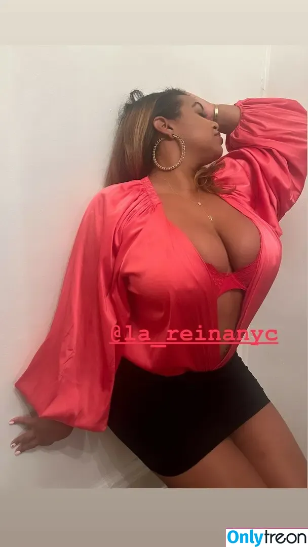 La_reinanyc голая photo #0015 (lareinashari)