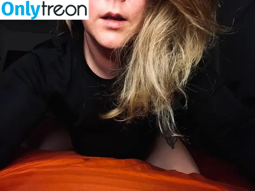 Lacey Preston nude photo #0030 (laceyp883 / xxlaceyxxprestonxx)