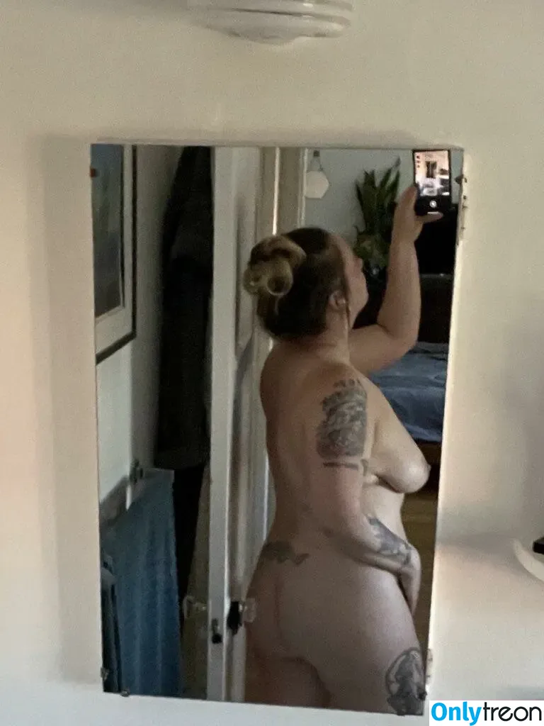Lacey Preston nude photo #0068 (laceyp883 / xxlaceyxxprestonxx)