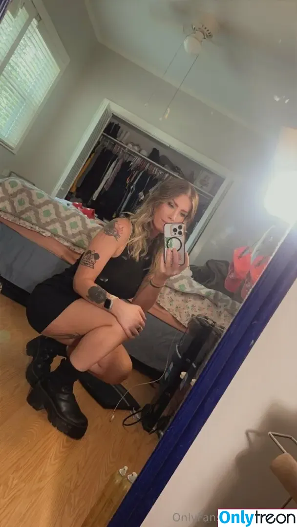 laceyak nude photo #0017 (ihartkaye_cal)