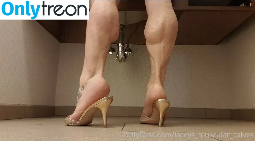 laceys_muscular_calves nude photo #0027 (laceys_muscular_calves)